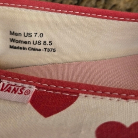 Vans Limited Edition Valentine's Heart Print Shoes - Red & White Womens Size 8.5 - Picture 9 of 9